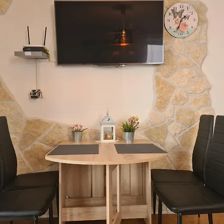 Downtown Bepi Apartman *